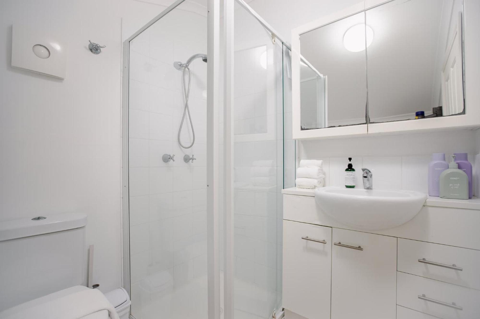 Balmain 2 Bed - New Listing Holiday home Sydney